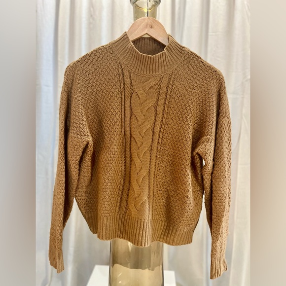 DYNAMITE sweater small - Picture 1 of 4